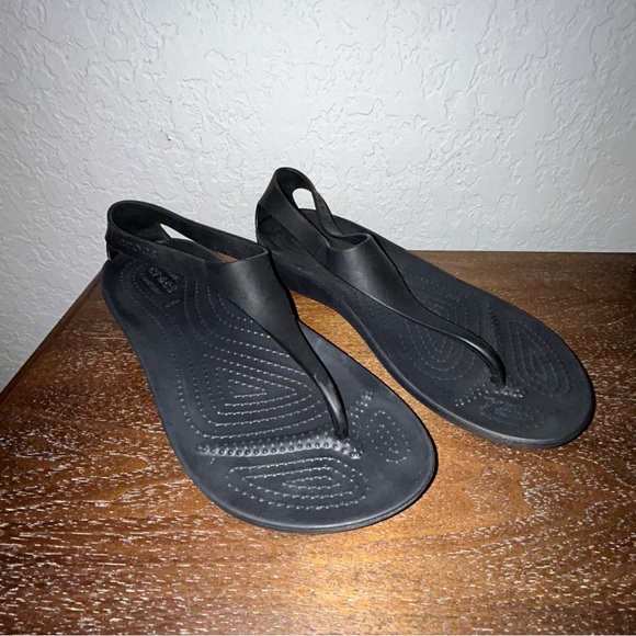 CROCS Serena Sexy Flip Thong Sandal Shoes - Picture 1 of 6